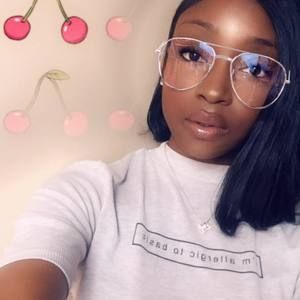 Meet your Posher, Ariana